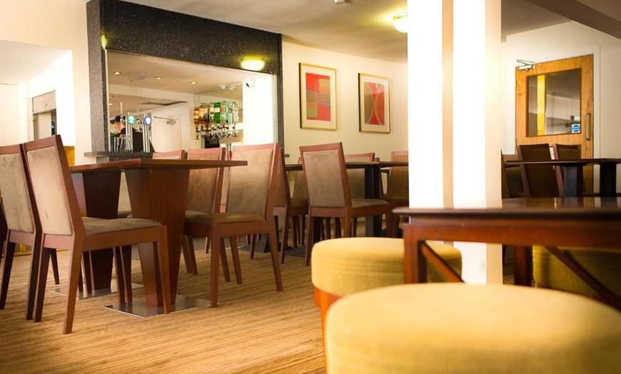 Image 3: Blackpool: Double or Room with Late Check-Out & Optional Breakfast