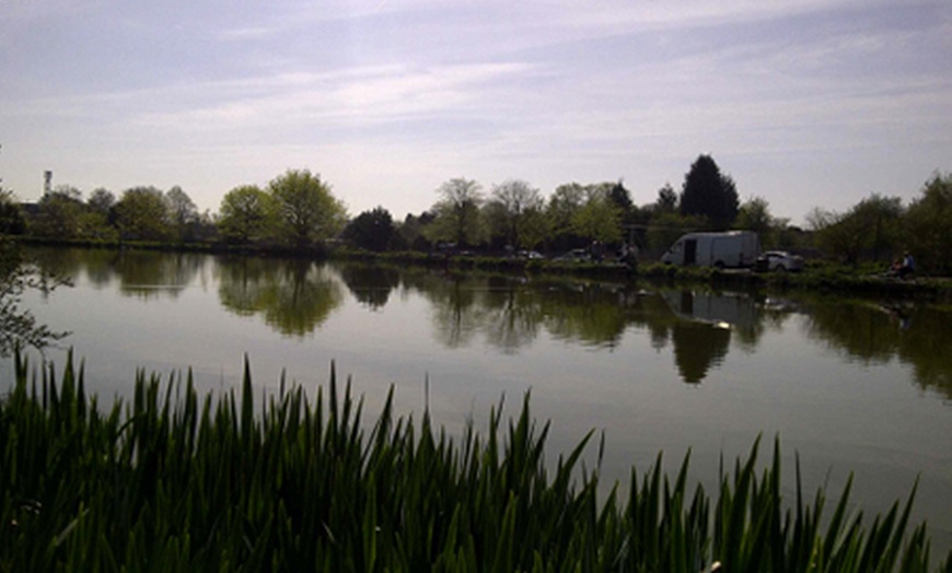 Image 2: Fishing Day With Breakfast