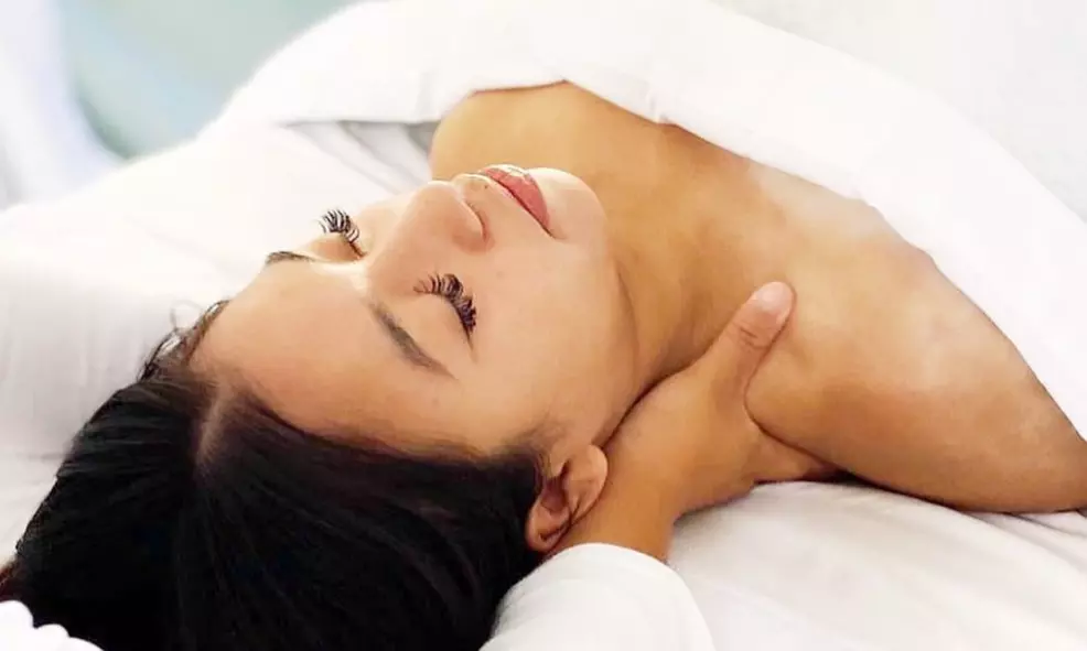 Facial Services at The Skin Institute Internationalé
