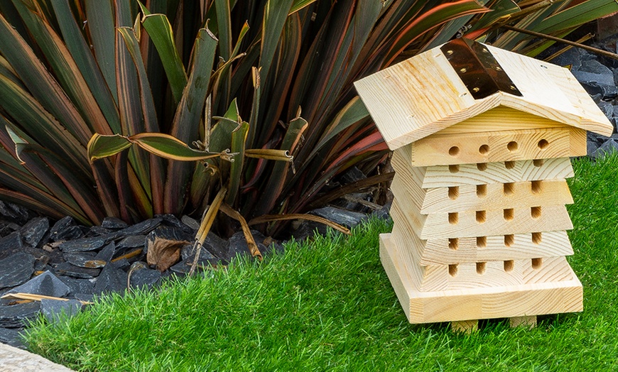 Image 6: Wooden Bee House