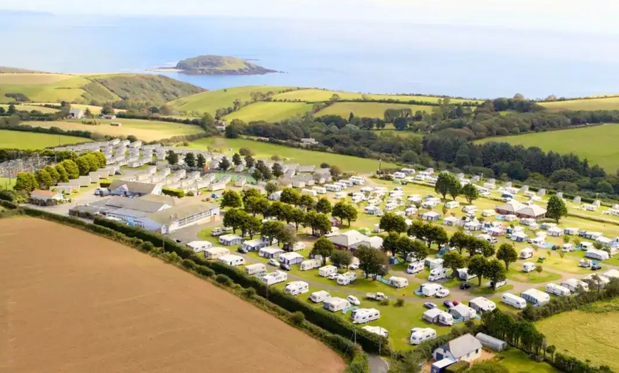 Image 2: Cornwall Getaway: Stay Up to 7 Nights by the Sea