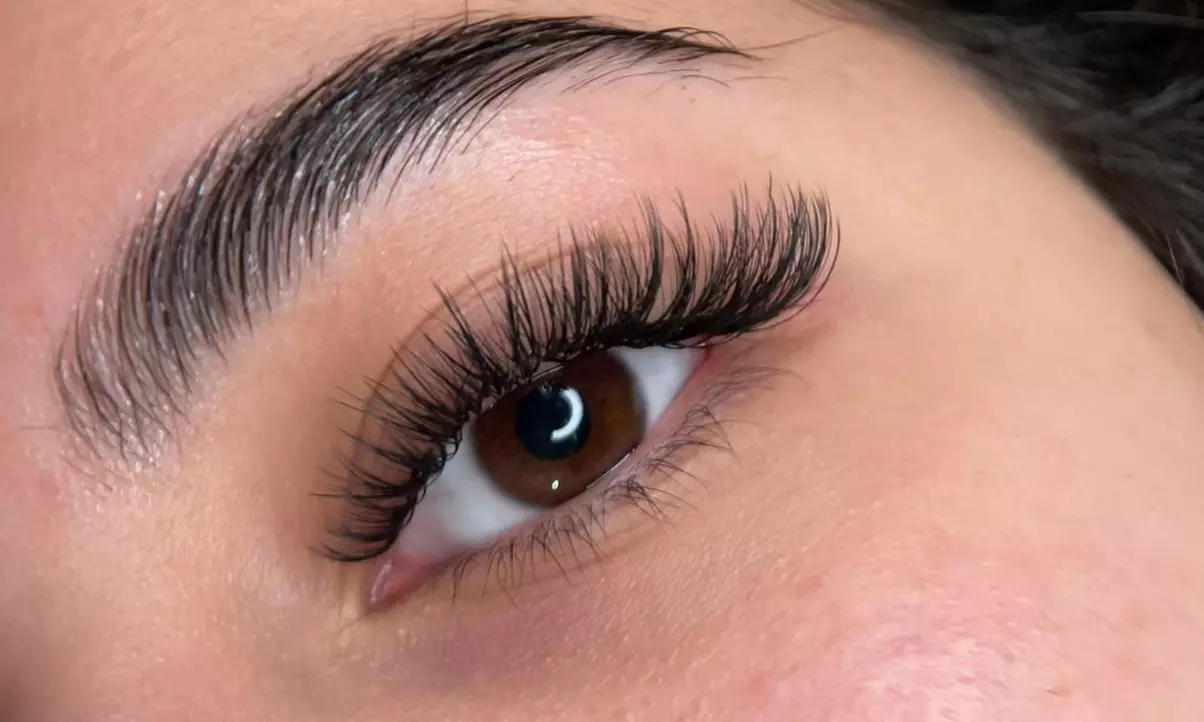 Get Classic or Volume (3D/6D) Lash Extensions w/ Optional 2 Week Fill