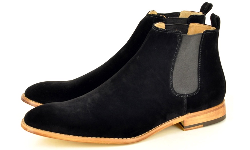 Image 2: Men's Pointed Toe Chelsea Boots