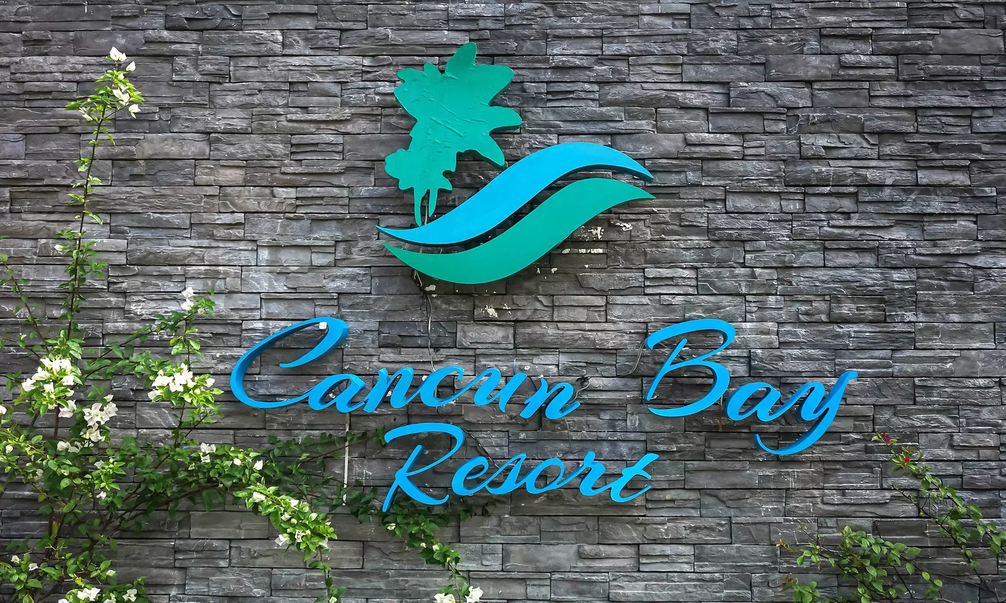 ✈ 4-Night All-Inclusive Mexico Stay with Airfare from Travel by Jen