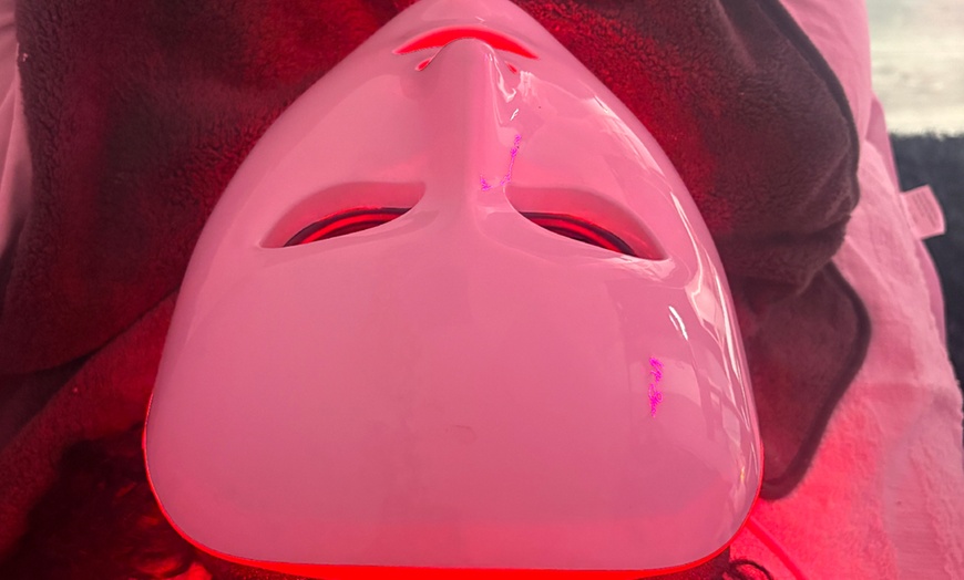 Image 2: Refresh Your Skin: Choice of Facial and Waxing Services