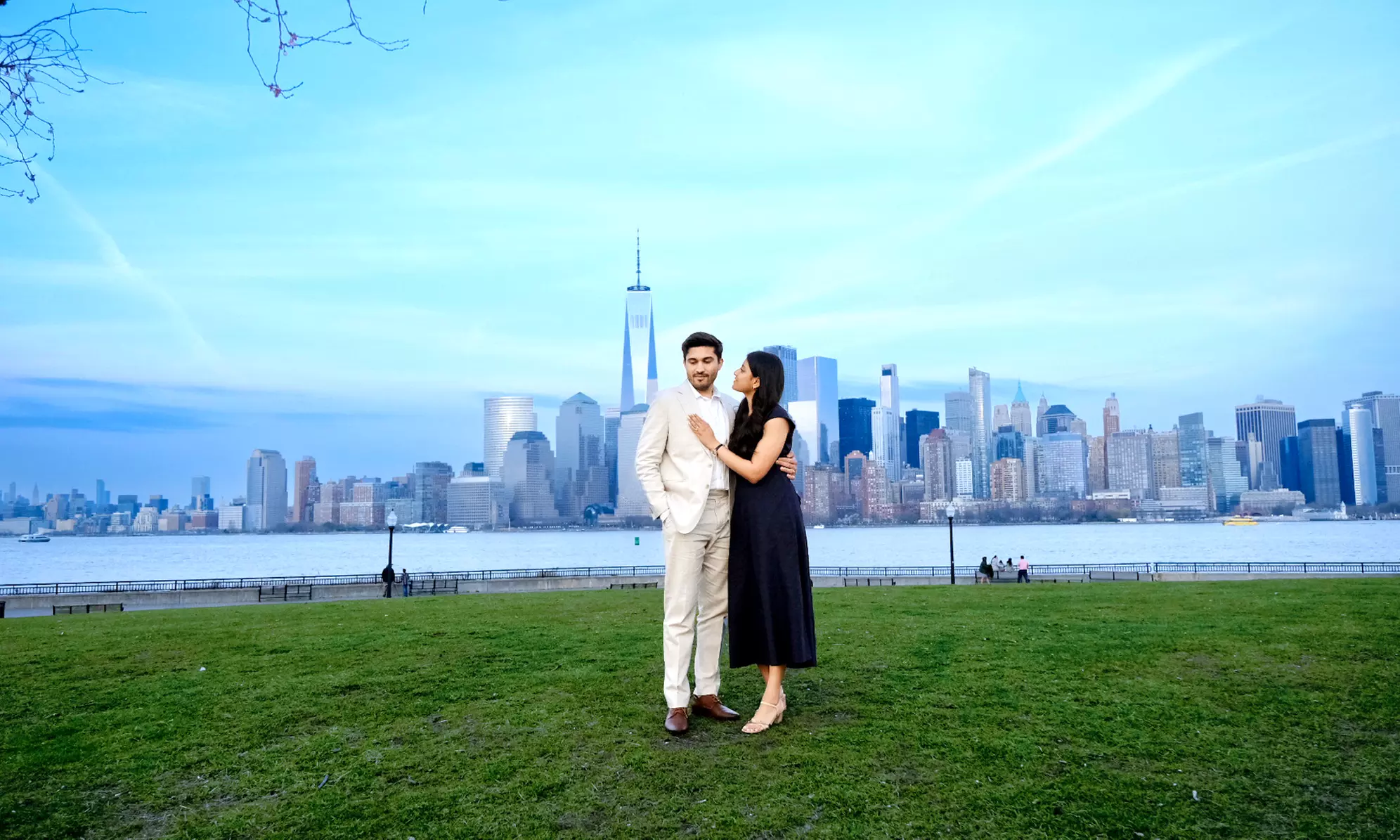 Enjoy 60-, or 90-Min Engagement Photography Session & Photo Package