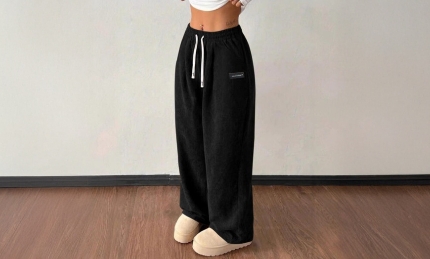 Image 3: Women's Relaxed Fit Trousers