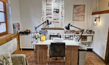 Beauté des pieds avec pose vernis semi-permanent