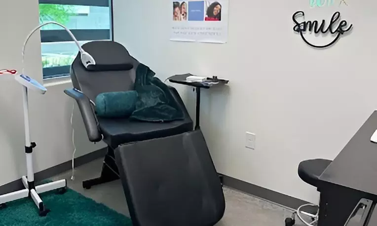 Get a Brighter Smile w/ One / Two 30 or 60 min Teeth Whitening Options