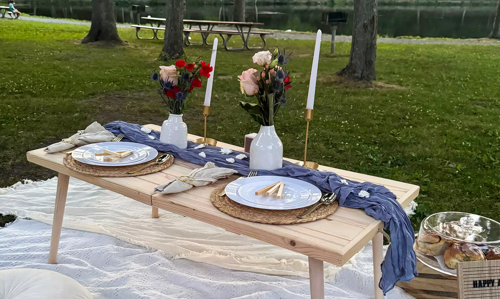 Mini(Picnic for 2), Full Bloom /Bloom Bash(Picnic for 4-8 or 9+Guests)