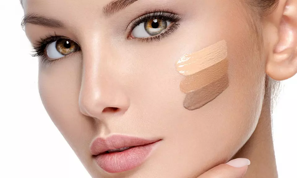 2 o 3 fondotinta Max Factor Face Finity