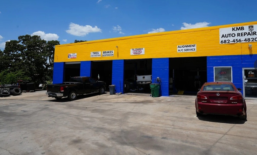 Image 6: Synthetic or Full Synthetic Blend Oil Change with 40-Minute MPI