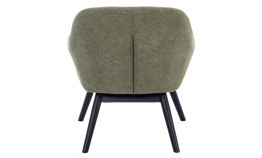 Image 35: Poltrona scandinava con gambe in legno massello Doosense