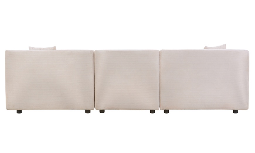 Image 13: Canapé modulable 3 ou 4 places avec pouf en velours côtelé de Kocoon