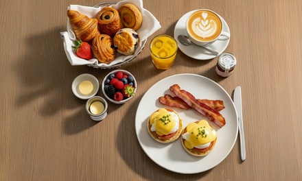 Für 2 Personen: Genießer-Frühstücksbuffet inkl. Getränken (einlösbar Mo. - Fr. von 6:30 - 10 Uhr) - Dahoam Bavarian Food & Drink