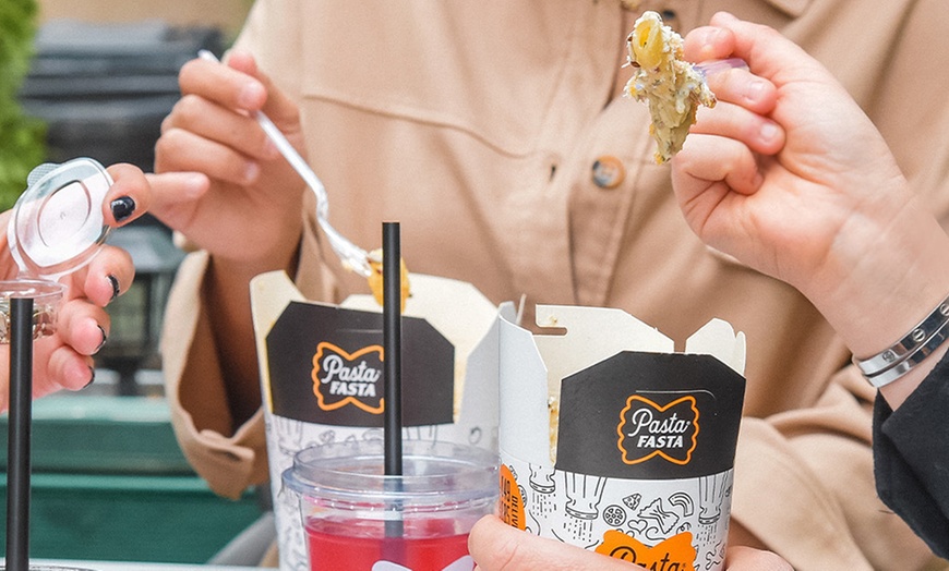 Image 2: Frische Pasta: Nudelbox & Limonade nach Wahl für 1 oder 2 Personen