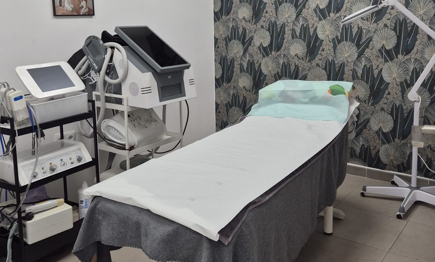 Image 2: 2, 4 o 6 sesiones de 30 minutos de Body Sculpt en una zona a elegir