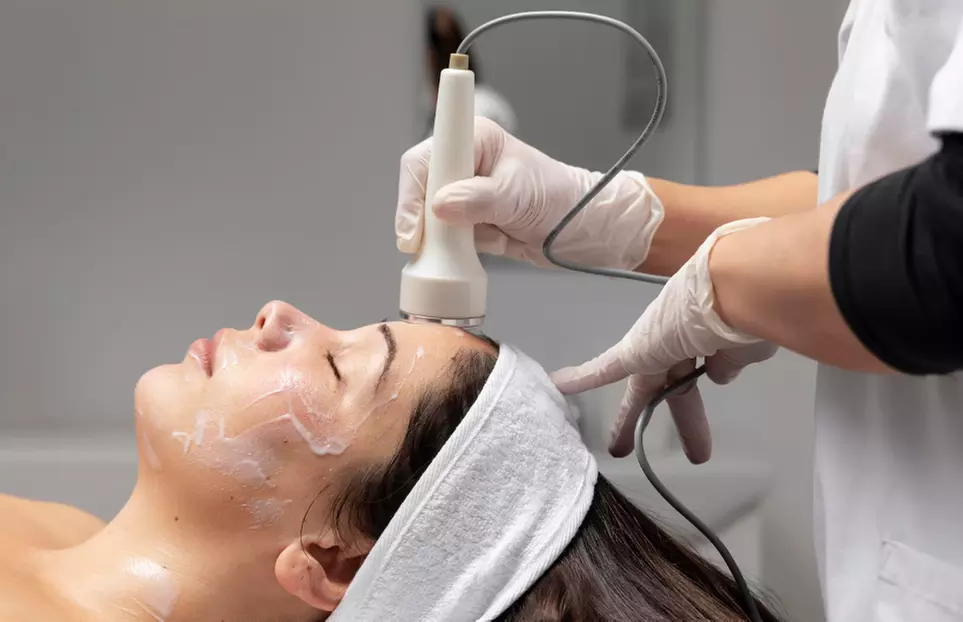 1 o 2 sesiones de radiofrecuencia Indiba facial o corporal en zona a elegir para 1 persona; ahorra hasta un 64% - Primary Image