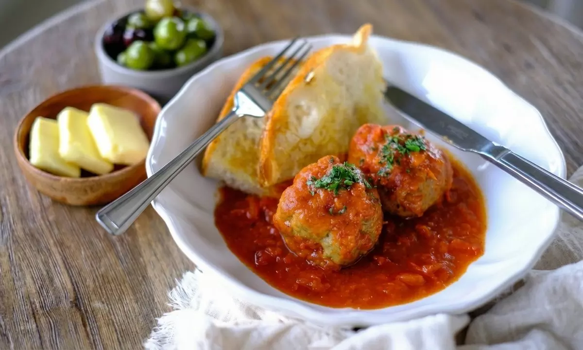 Themed Bottomless Brunches with 90-Minute Seating