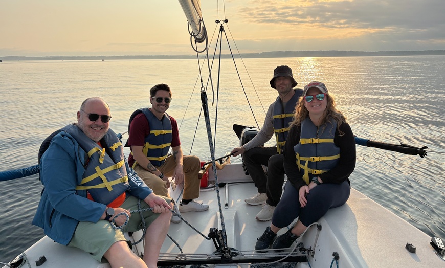 Image 2: Up to 36% Off 4-Hour Intro to Sailing Course in Seattle