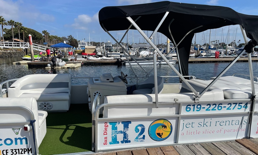 Image 2: Enjoy a 90 or 120-Minute Pontoon Boat Rental on Weekdays or Weekends 