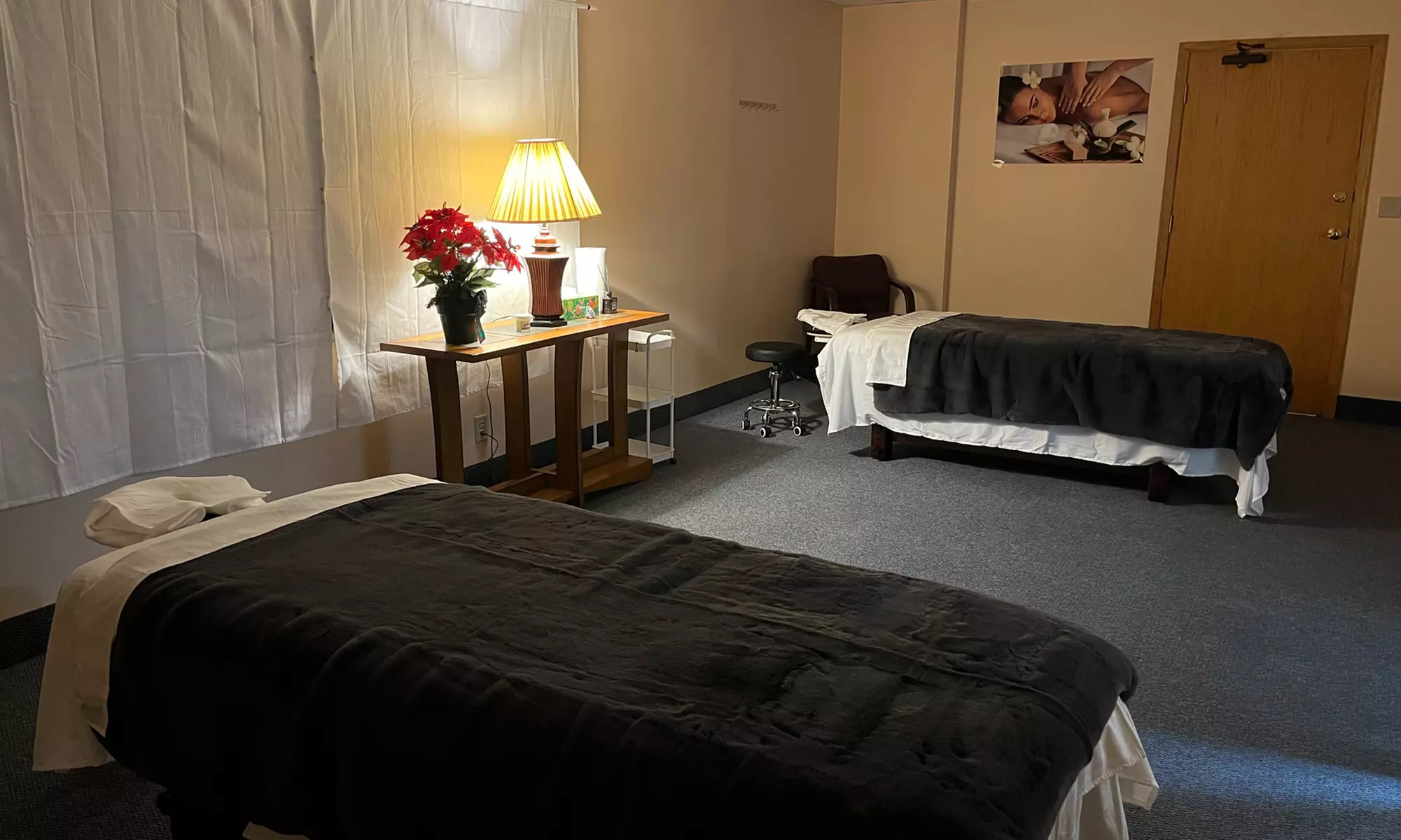 Relax with Couples-60 Minutes Essential Oil plus Hot Stone