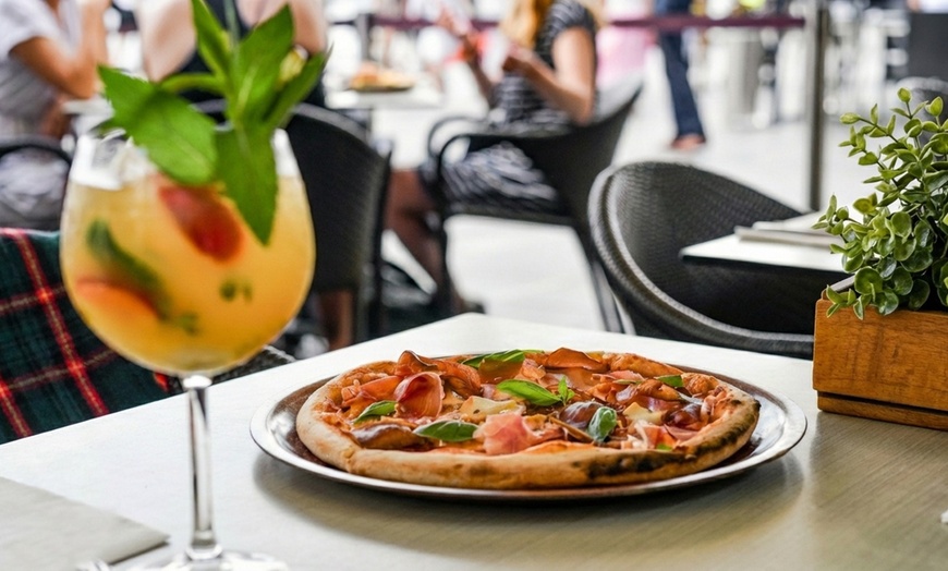 Image 11: 3 Course Italian Menu-Circular Quay with House Wine/Beer each for 2/4