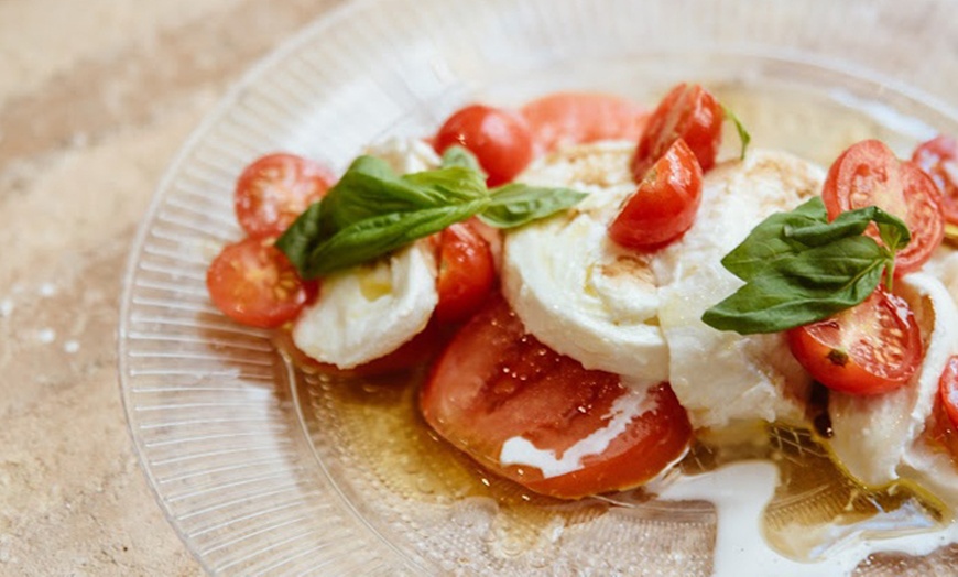 Image 5: Menú de pizzas para 2 o 4 personas con entrantes y bebidas