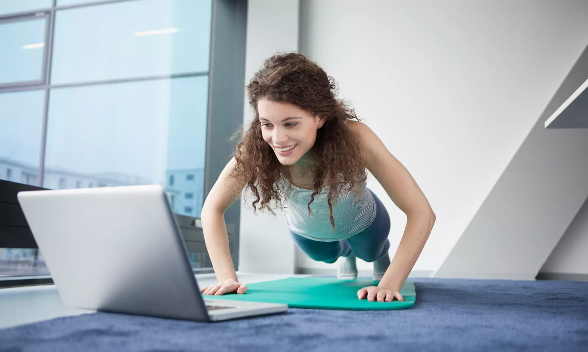 Achieve Your Fitness Goals with Personalized Virtual Training Sessions - Primary Image