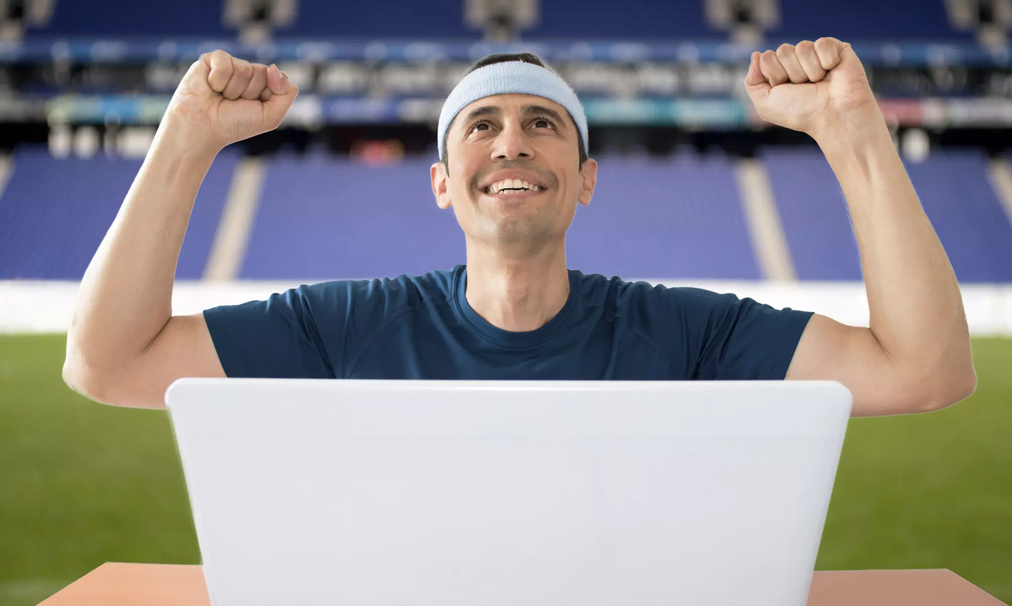 $15 for $30 Worth of Fantasy Sports Games at FantasyHub  - Primary Image