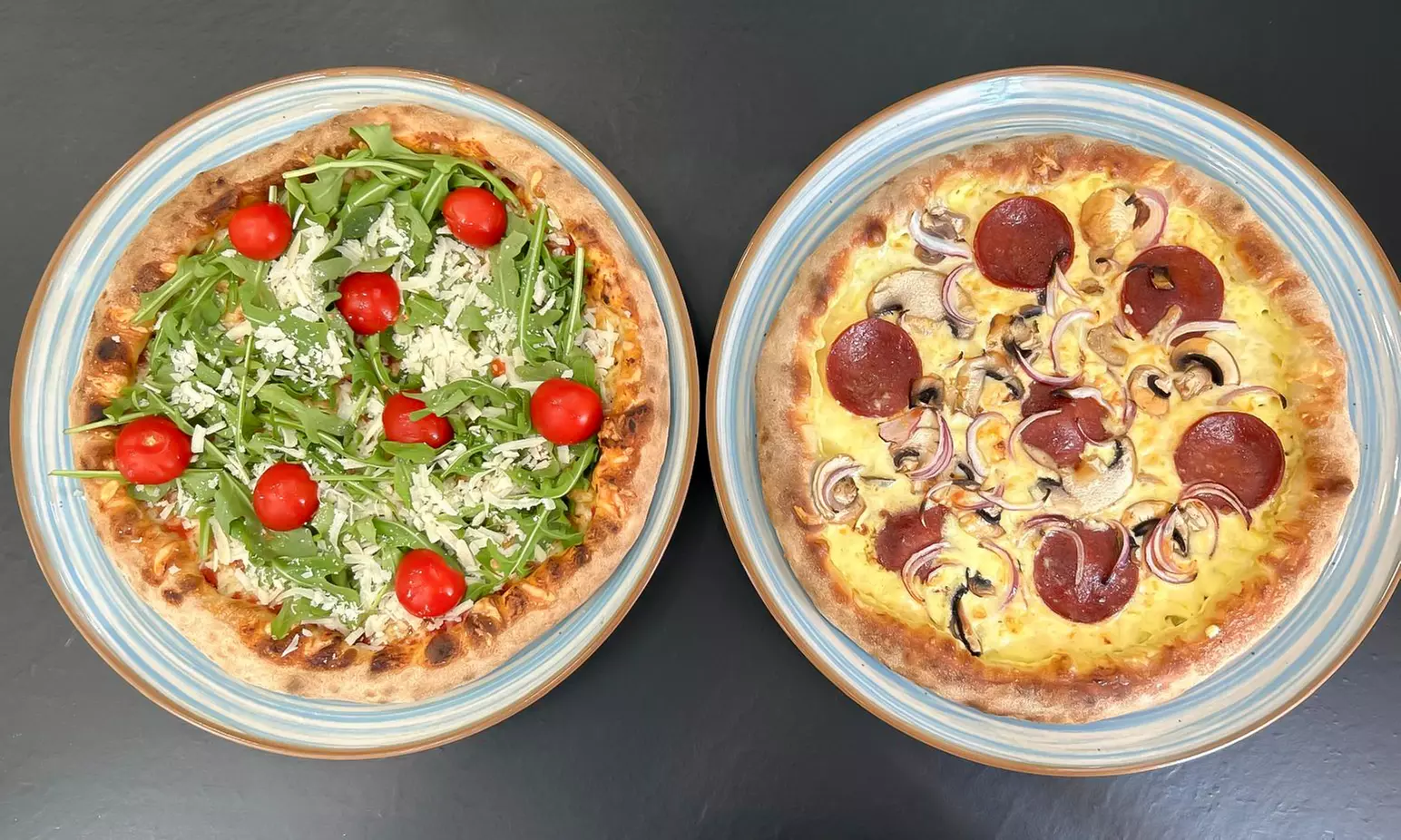 Für echte Genießer: 2 oder 3 Gänge mit Vorspeise, Pizza & Dessert nach Wahl für 2 oder 4 Pers. (bis 31% sparen) - Primary Image