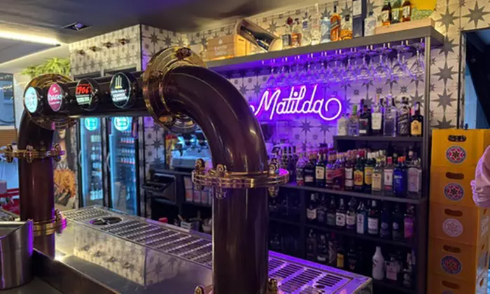 Menú mexicano para 2 o 4 personas con entrantes, principales y bebidas