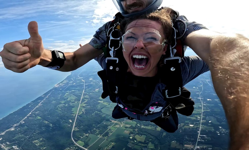 Image 4: Tandem Skydive Jump with Amazing Chicago Skyline Views