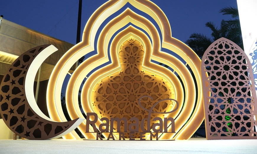 Image 11: Ramadan Tent iftar buffet with Ramadan drinks For a Child or Adults 