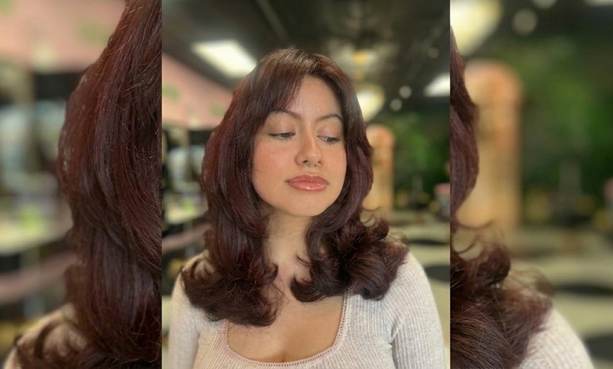 Image 2: Luxury Haircut, Blowout & Deep Conditioning for Radiant Hair