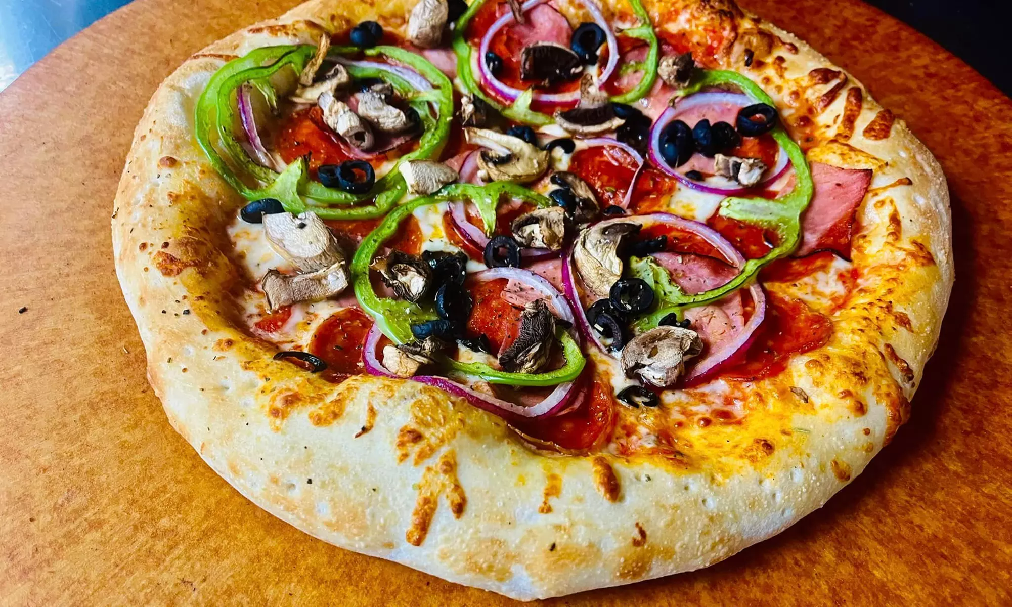 Satisfy Cravings With Pizza and Drinks for Two or Four