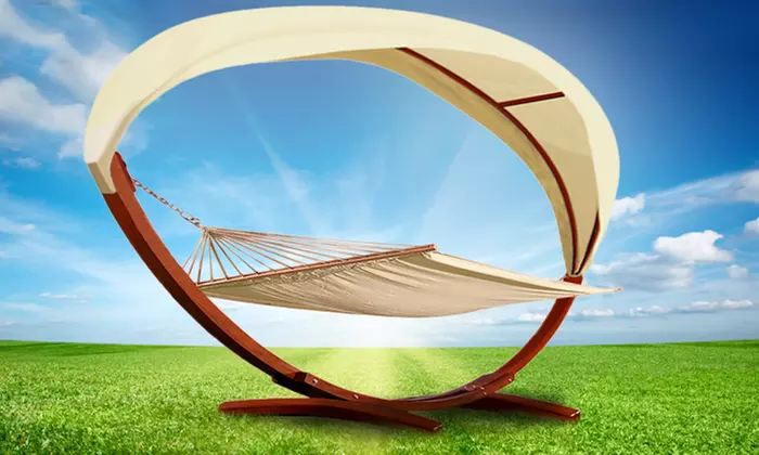 Luxus Hängematte mit 2-Personen-Liegefläche, Holzgestell und Volldach - Primary Image