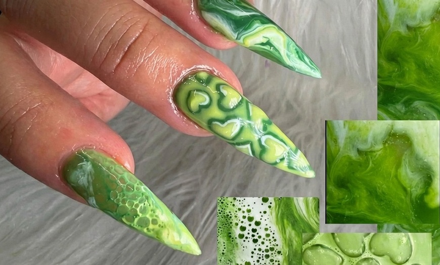 Image 2: Builder Gel Manicure for Strong, Glossy Nails