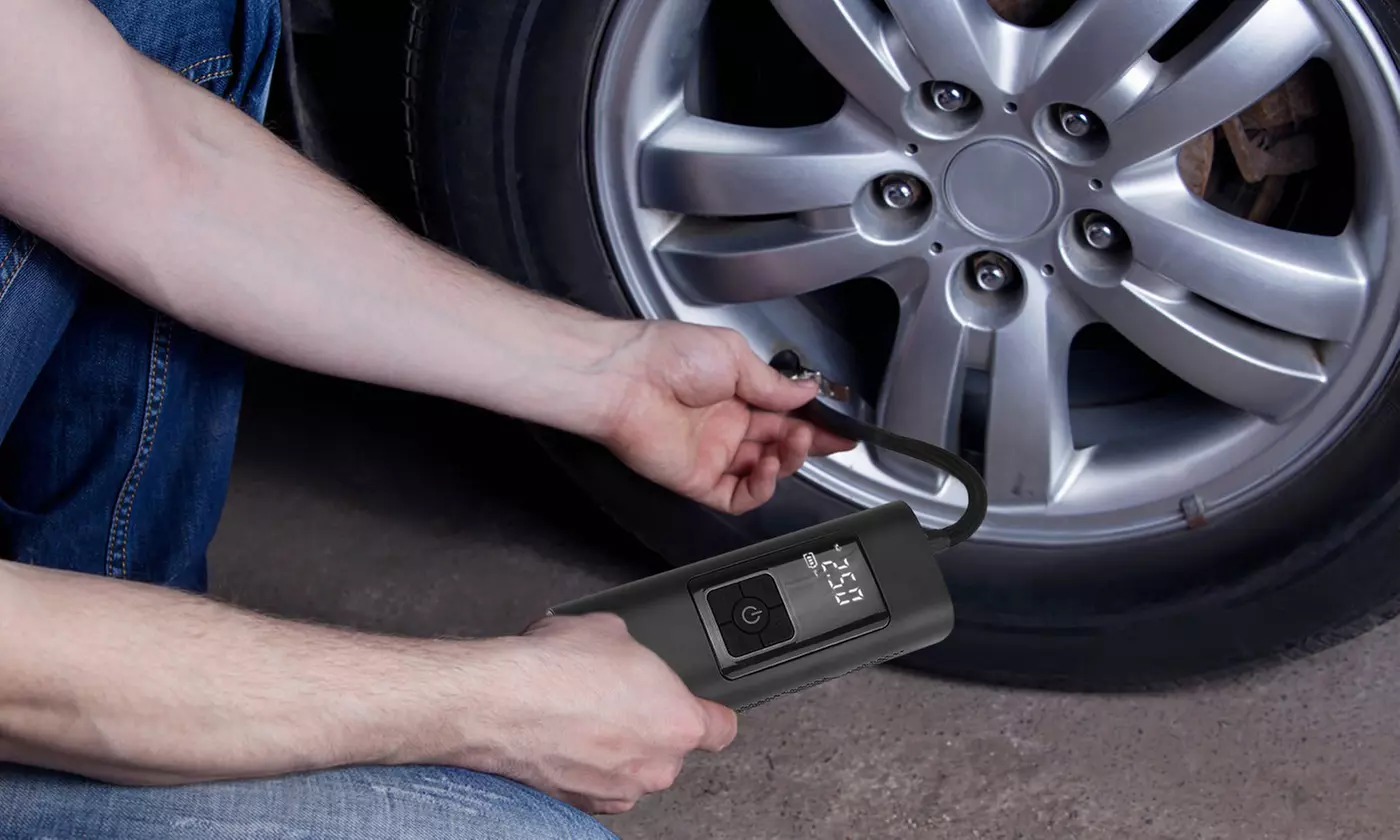iMounTEK 12V 150PSI Cordless Air Pump Tire Inflator Air Compressor w/ Display