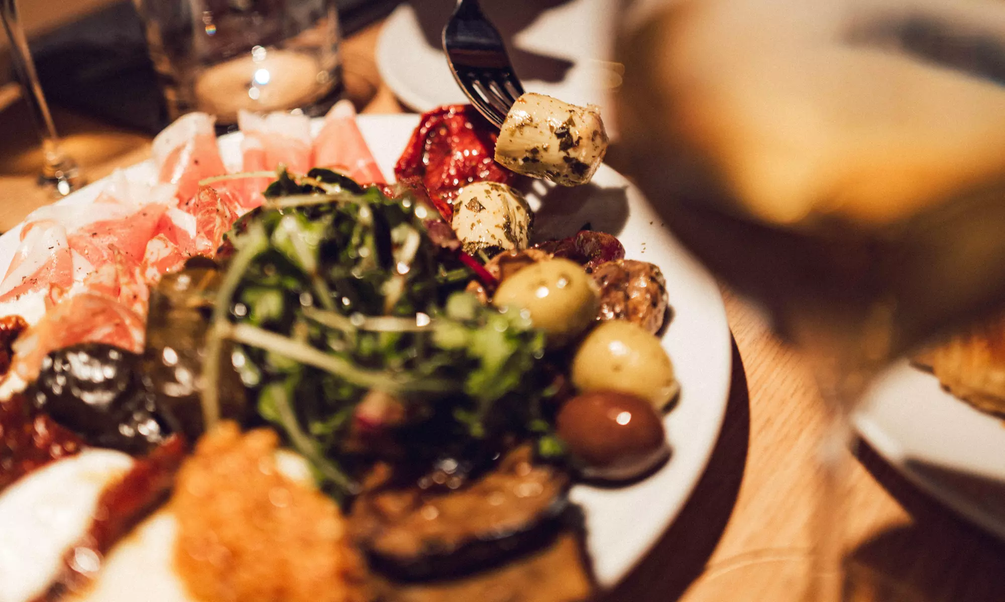 Mediterraner Feinkost-Brunch am Wochenende für 1 bis 4 Personen