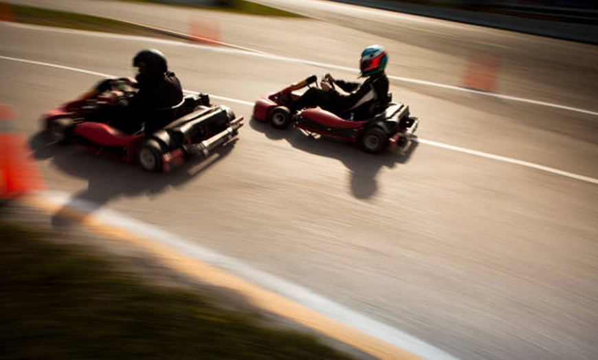 Image 2: Sesión de karts para 1, 2 o 4 personas