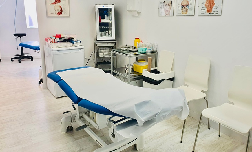 Image 2: Tratamiento reafirmante inyectado en 1, 2 o 3 zonas a elegir para 1