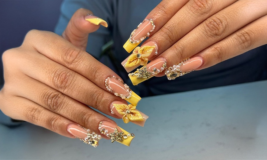 Image 3: Uñas con gel o acrílico talla S-M y opción a diseño para 1 persona