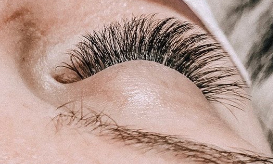Image 3: Luxury Lashes offers classic, hybrid, and volume eyelash extensions with up to 61% off for a stunning transformation.