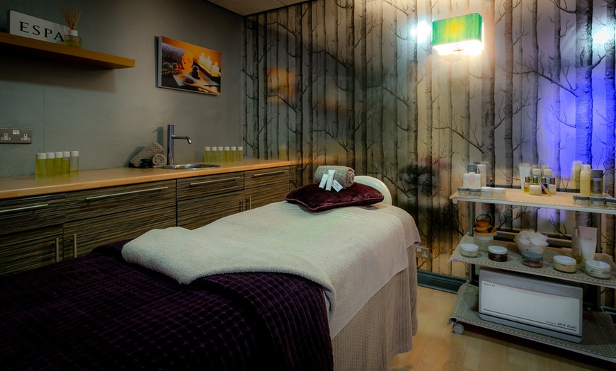 Image 2: Choice of Spa Day with Treatments, Lunch & Prosecco