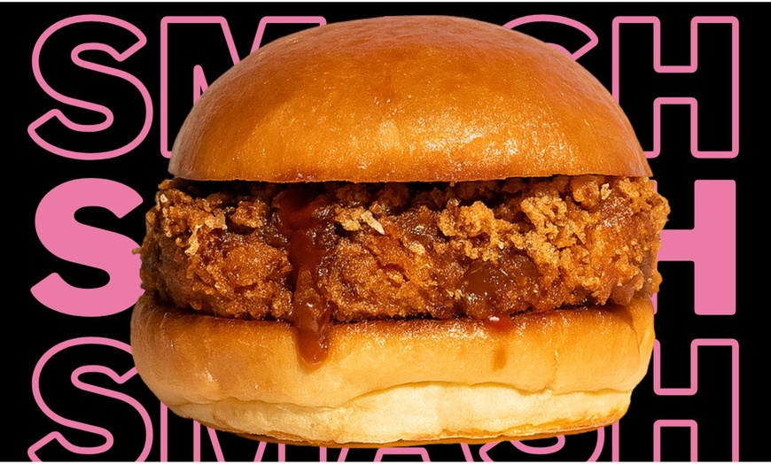 Image 8: Menú para 2 o 4 con entrante, hamburguesas, postre y bebidas