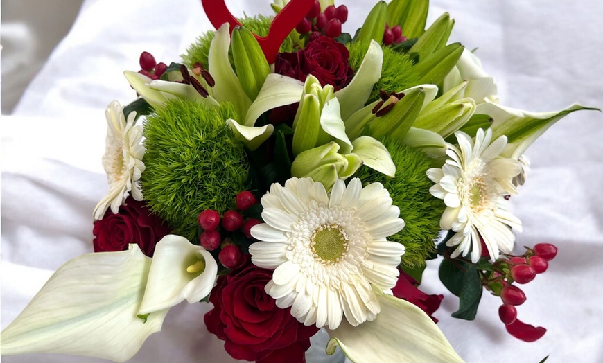 Image 1: 1 bouquet simple avec un cœur éternel en option par Kokomo