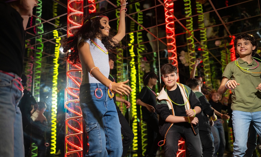 Image 5: Mirror Maze at American Dream: Get Lost in the Neon Lights!