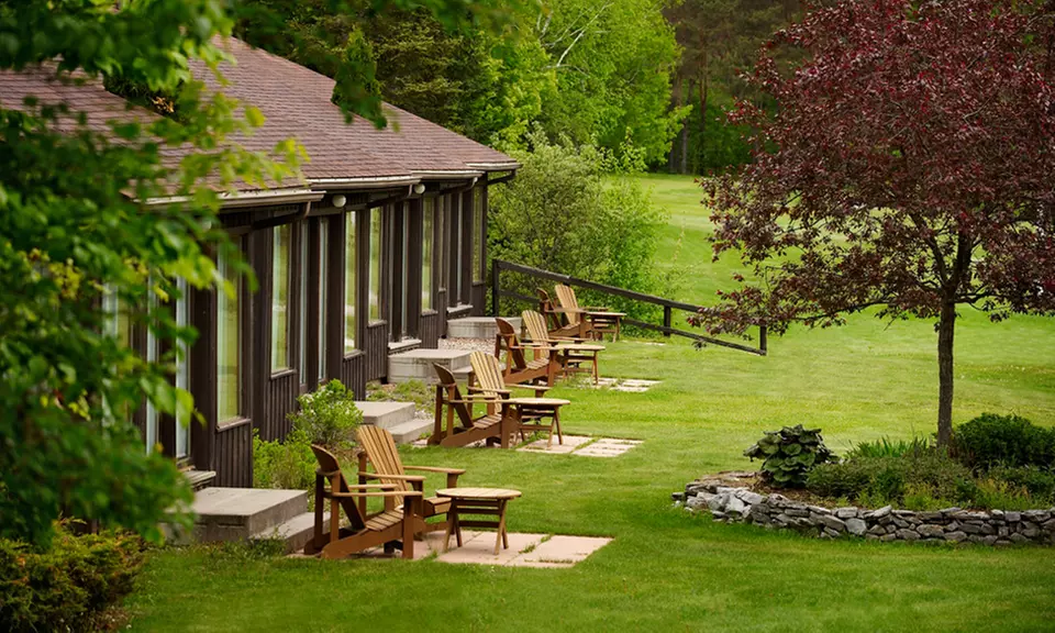 Stay with Daily Dinner Dining Credit at Pinestone Resort & Conference Centre in Haliburton, ON. Dates into May. - Primary Image