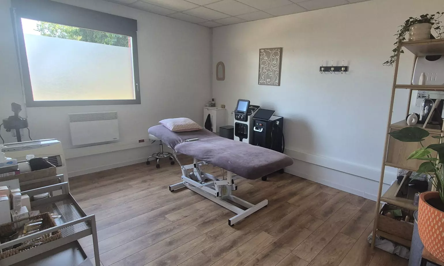 Séance découverte madérothérapie chez Linaé Institut Aesthetec